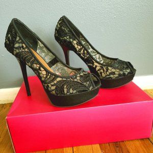 Black Lace Peep-Toe Pump